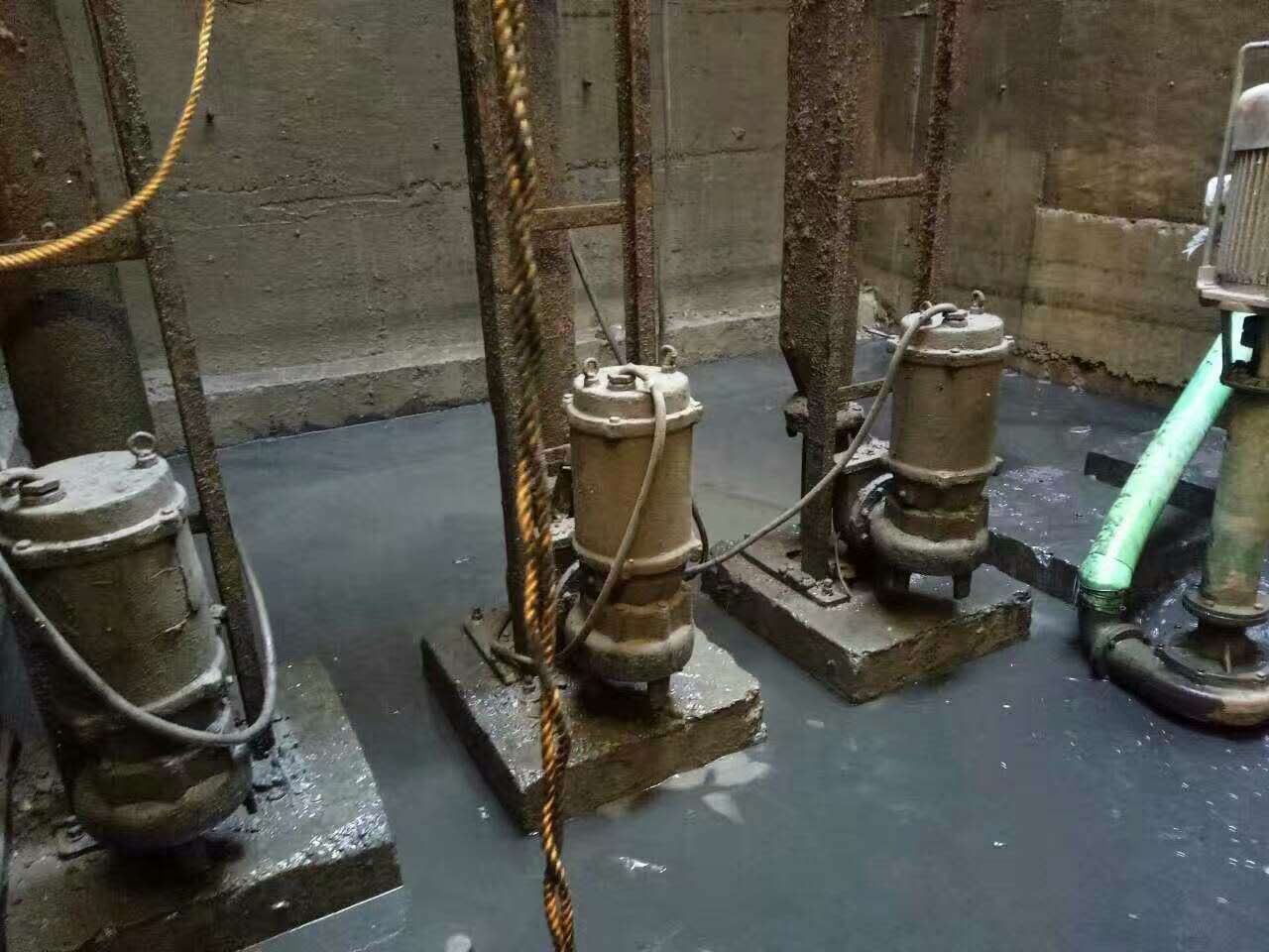 平顶山污水池清理